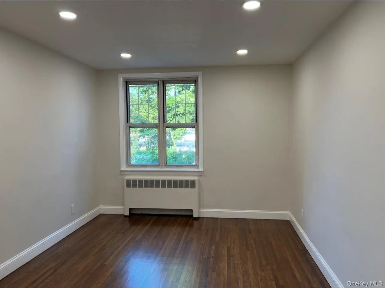3227 Bruckner Boulevard, New York, NY, 3 Bedrooms Bedrooms, 5 Rooms Rooms,1 BathroomBathrooms,Residential Lease,For Rent,Bruckner,0,1062895 3227 Bruckner Boulevard, New York, NY, 3 Bedrooms Bedrooms, 5 Rooms Rooms,1 BathroomBathrooms,Residential Lease,For Rent,Bruckner,0,1062895