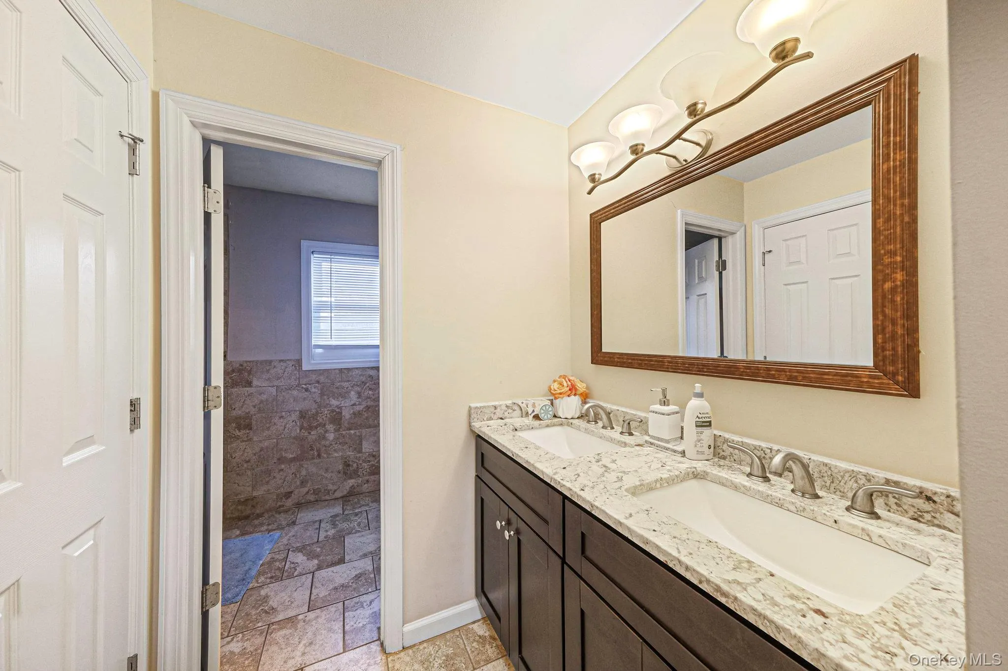 231 Woodside Avenue, Brookhaven, NY, 4 Bedrooms Bedrooms, 8 Rooms Rooms,2 BathroomsBathrooms,Residential,For Rent,Woodside,0,1062896 231 Woodside Avenue, Brookhaven, NY, 4 Bedrooms Bedrooms, 8 Rooms Rooms,2 BathroomsBathrooms,Residential,For Rent,Woodside,0,1062896