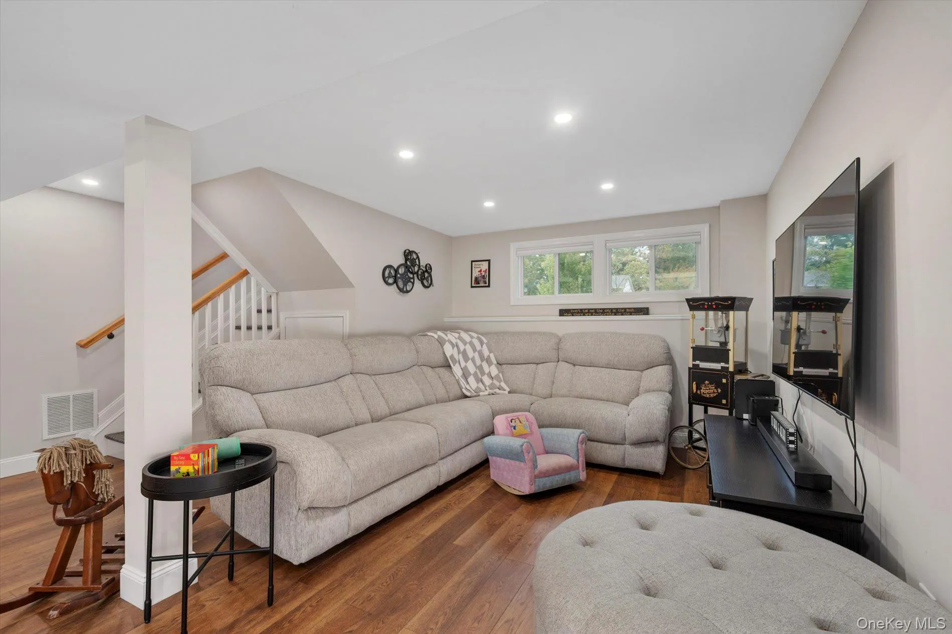 46 Parnell Drive, Smithtown, NY, 4 Bedrooms Bedrooms, 8 Rooms Rooms,2 BathroomsBathrooms,Residential,For Rent,Parnell,0,1062916 46 Parnell Drive, Smithtown, NY, 4 Bedrooms Bedrooms, 8 Rooms Rooms,2 BathroomsBathrooms,Residential,For Rent,Parnell,0,1062916