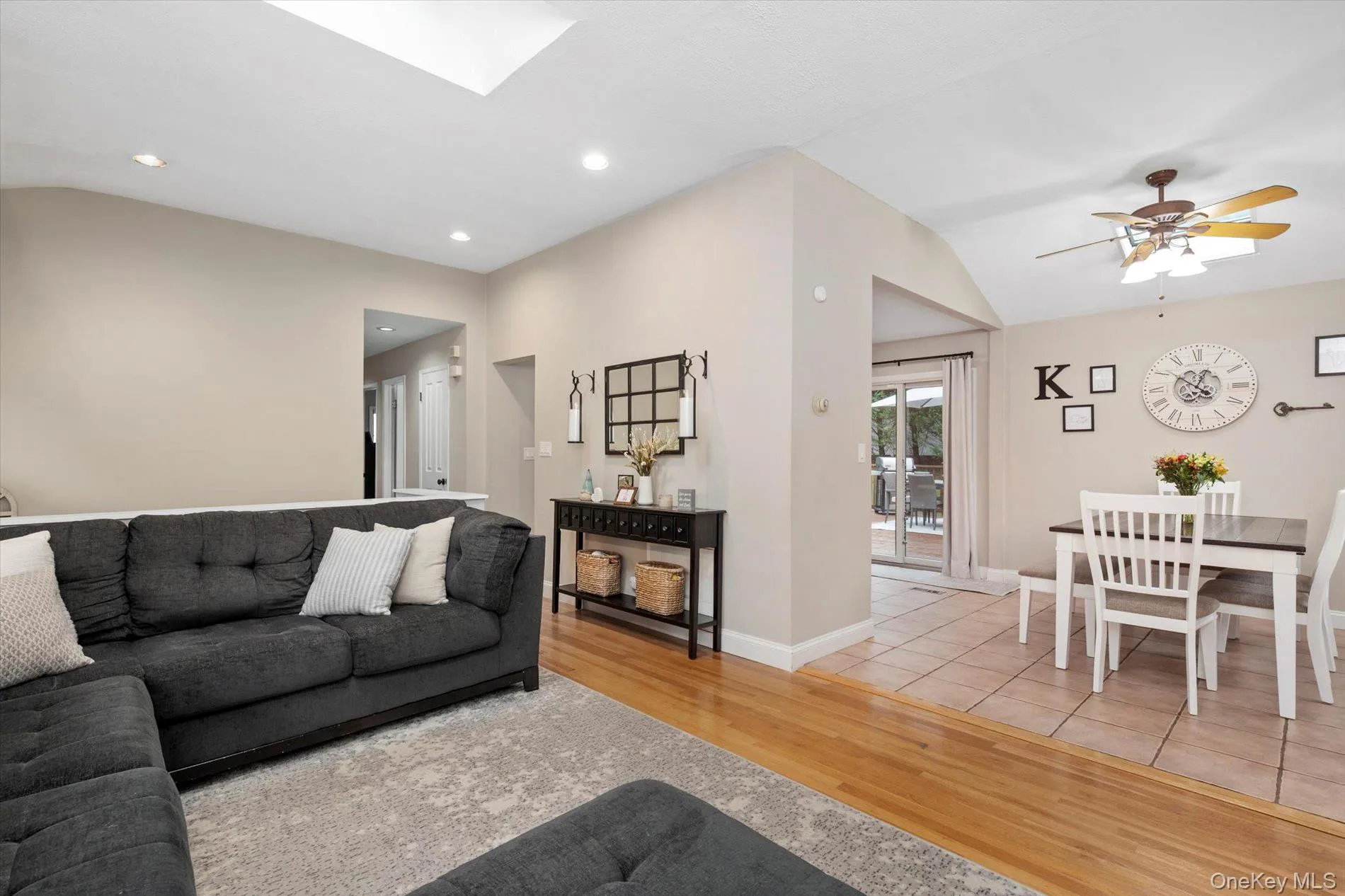 46 Parnell Drive, Smithtown, NY, 4 Bedrooms Bedrooms, 8 Rooms Rooms,2 BathroomsBathrooms,Residential,For Rent,Parnell,0,1062916 46 Parnell Drive, Smithtown, NY, 4 Bedrooms Bedrooms, 8 Rooms Rooms,2 BathroomsBathrooms,Residential,For Rent,Parnell,0,1062916