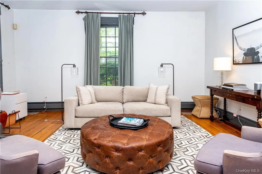 Second parlor room. Second parlor room.