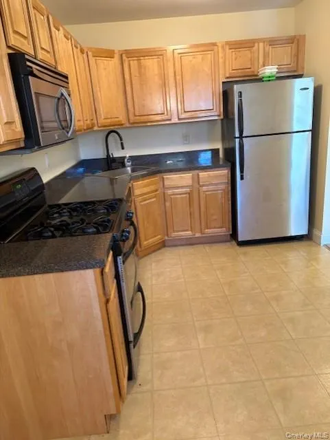 16 Blackberry Commons, Riverhead, NY, 2 Bedroom Bedrooms, 5 Room Rooms,1 BathroomBathrooms,Residential Lease,For Rent,Blackberry,0,1062933 16 Blackberry Commons, Riverhead, NY, 2 Bedroom Bedrooms, 5 Room Rooms,1 BathroomBathrooms,Residential Lease,For Rent,Blackberry,0,1062933