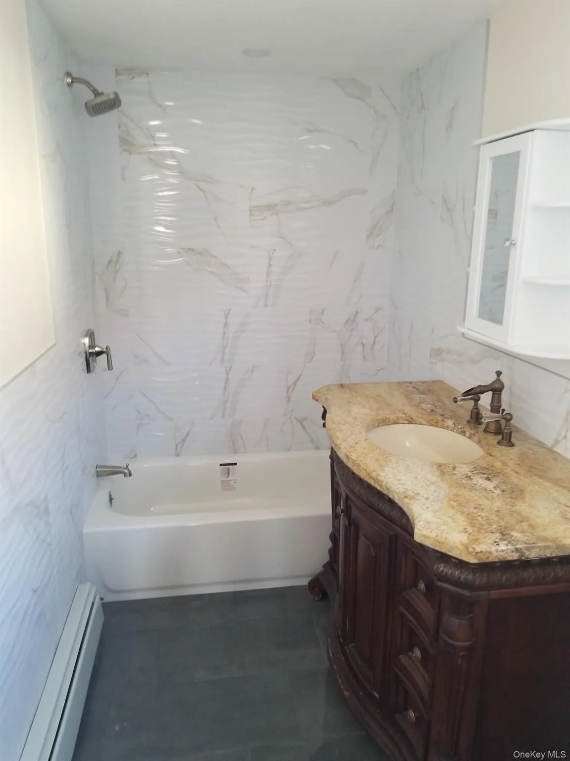 10916 Pinegrove Street, New York, NY, 2 Bedroom Bedrooms, 5 Room Rooms,1 BathroomBathrooms,Residential Lease,For Rent,Pinegrove,0,1062940 10916 Pinegrove Street, New York, NY, 2 Bedroom Bedrooms, 5 Room Rooms,1 BathroomBathrooms,Residential Lease,For Rent,Pinegrove,0,1062940