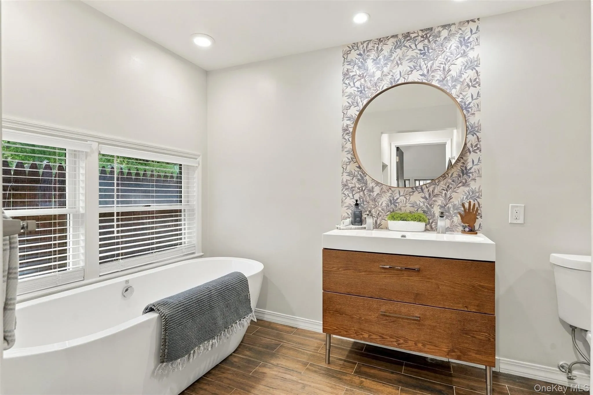 49 Weeks Avenue, Cornwall, NY, 2 Bedrooms Bedrooms, 6 Rooms Rooms,2 BathroomsBathrooms,Residential,For Rent,Weeks,0,1062960 49 Weeks Avenue, Cornwall, NY, 2 Bedrooms Bedrooms, 6 Rooms Rooms,2 BathroomsBathrooms,Residential,For Rent,Weeks,0,1062960