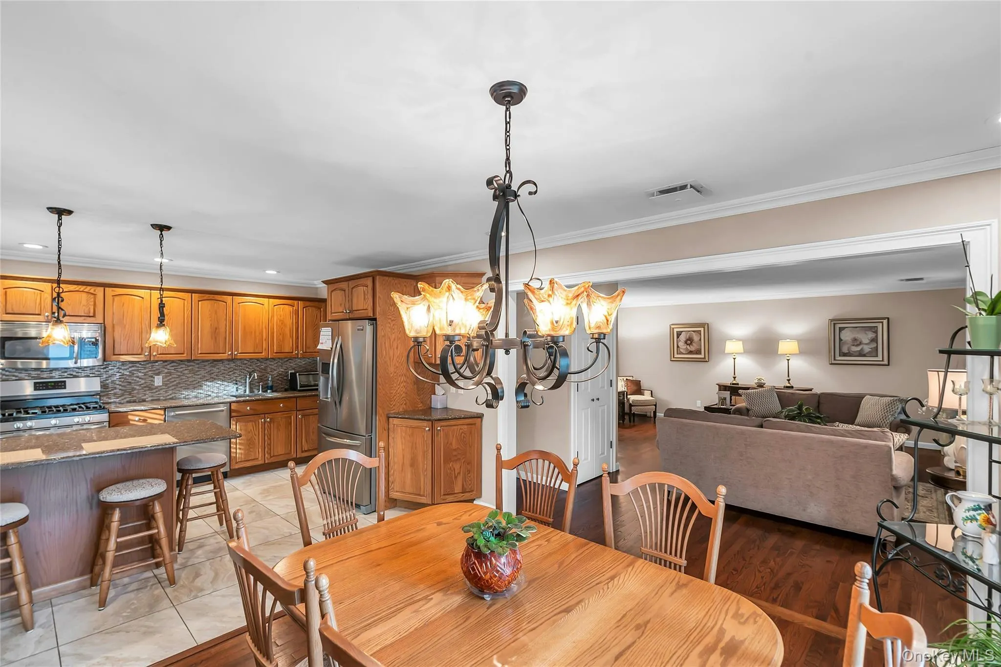 20 Victory Street, Islip, NY, 3 Bedrooms Bedrooms, 6 Rooms Rooms,2 BathroomsBathrooms,Residential,For Rent,Victory,0,1062974 20 Victory Street, Islip, NY, 3 Bedrooms Bedrooms, 6 Rooms Rooms,2 BathroomsBathrooms,Residential,For Rent,Victory,0,1062974