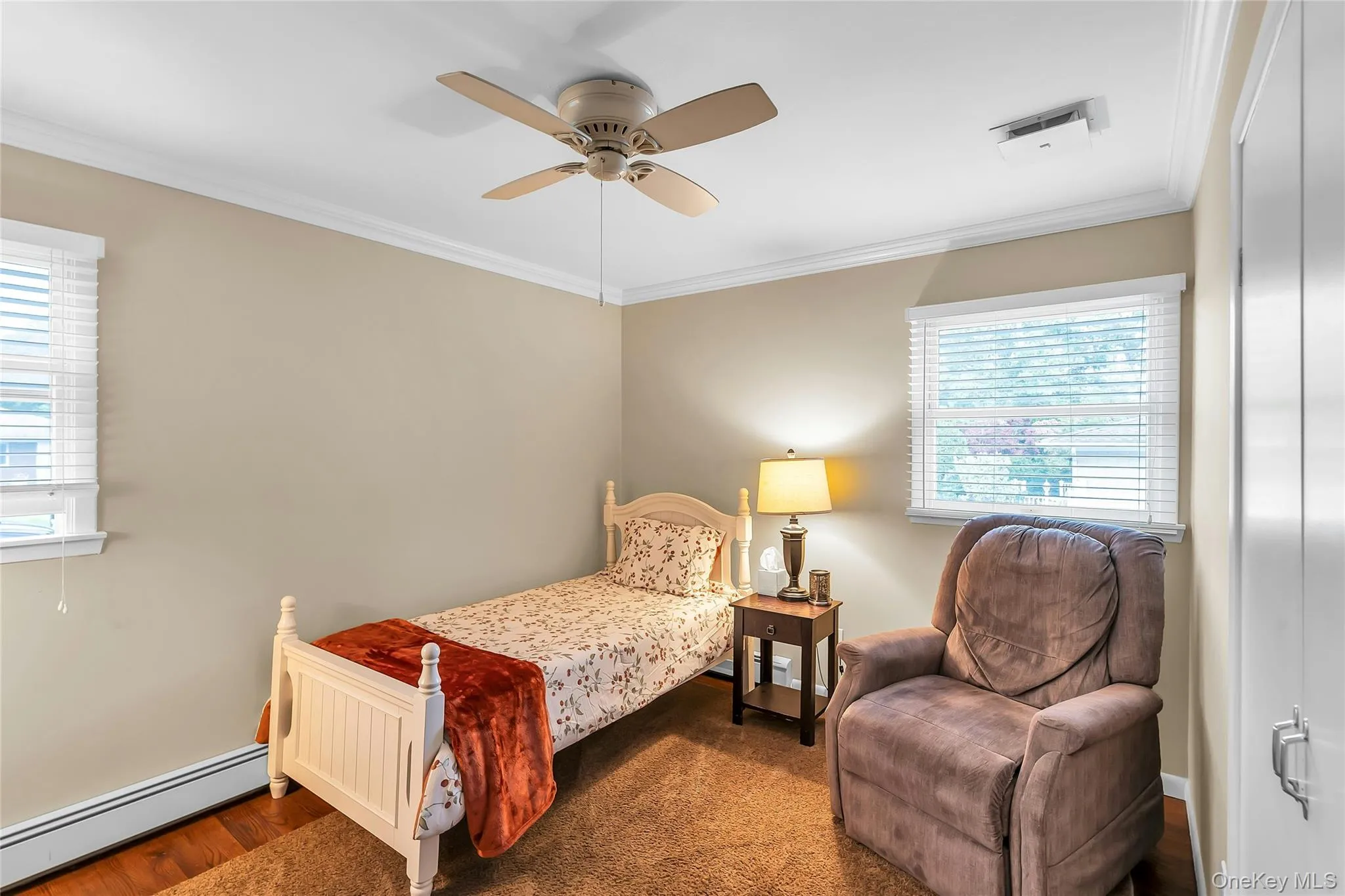 20 Victory Street, Islip, NY, 3 Bedrooms Bedrooms, 6 Rooms Rooms,2 BathroomsBathrooms,Residential,For Rent,Victory,0,1062974 20 Victory Street, Islip, NY, 3 Bedrooms Bedrooms, 6 Rooms Rooms,2 BathroomsBathrooms,Residential,For Rent,Victory,0,1062974
