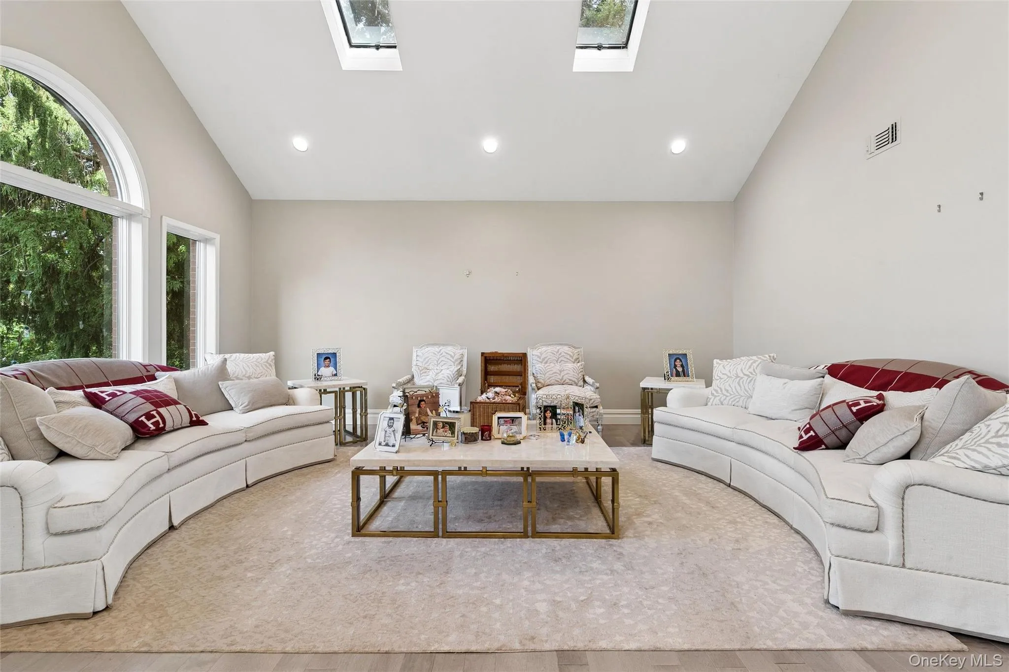 6 Chauncey Place, Oyster Bay, NY, 5 Bedrooms Bedrooms, 10 Rooms Rooms,3 BathroomsBathrooms,Residential,For Rent,Chauncey,0,1062978 6 Chauncey Place, Oyster Bay, NY, 5 Bedrooms Bedrooms, 10 Rooms Rooms,3 BathroomsBathrooms,Residential,For Rent,Chauncey,0,1062978