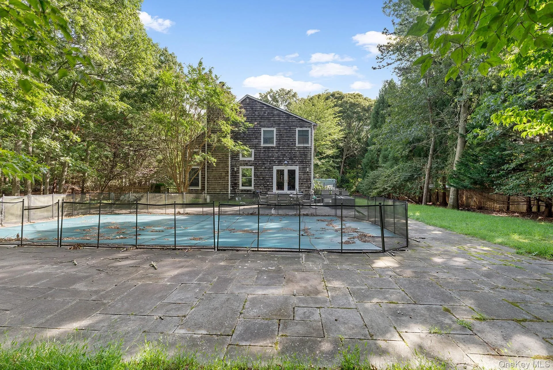 10 Harbor Street, East Hampton, New York 11937