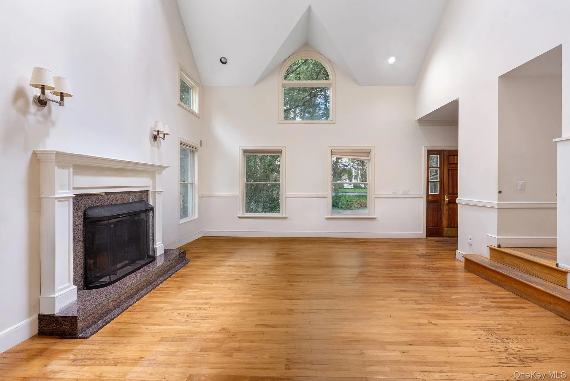 10 Harbor Street, East Hampton, New York 11937
