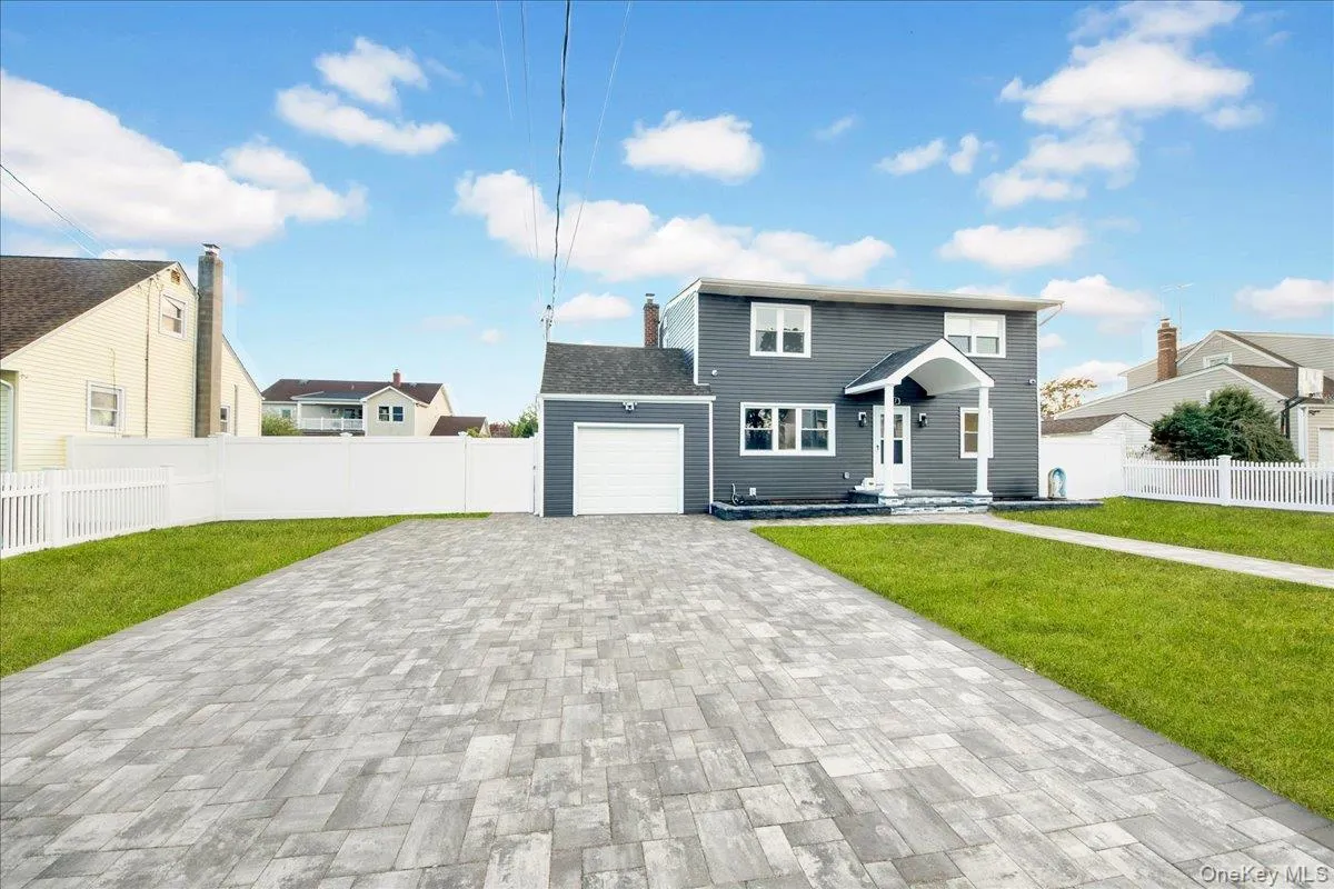 441 36th Street, Babylon, NY, 4 Bedrooms Bedrooms, 9 Rooms Rooms,3 BathroomsBathrooms,Residential,For Rent,36th,0,1062986 441 36th Street, Babylon, NY, 4 Bedrooms Bedrooms, 9 Rooms Rooms,3 BathroomsBathrooms,Residential,For Rent,36th,0,1062986