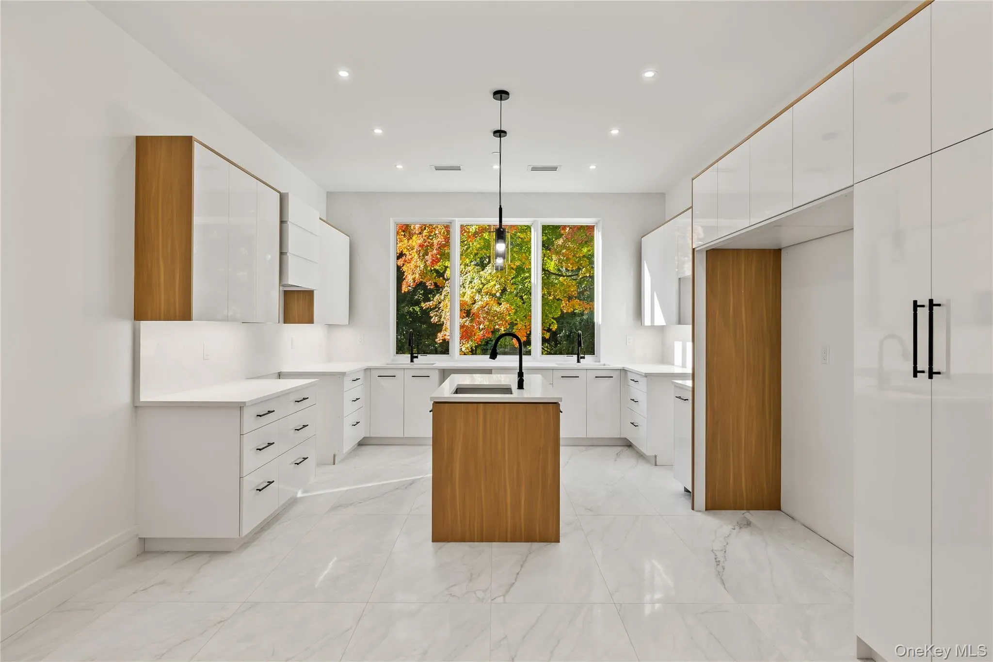 17 Jay Street, Ramapo, NY, 8 Bedrooms Bedrooms, 15 Rooms Rooms,5 BathroomsBathrooms,Residential,For Rent,Jay,0,1062990 17 Jay Street, Ramapo, NY, 8 Bedrooms Bedrooms, 15 Rooms Rooms,5 BathroomsBathrooms,Residential,For Rent,Jay,0,1062990