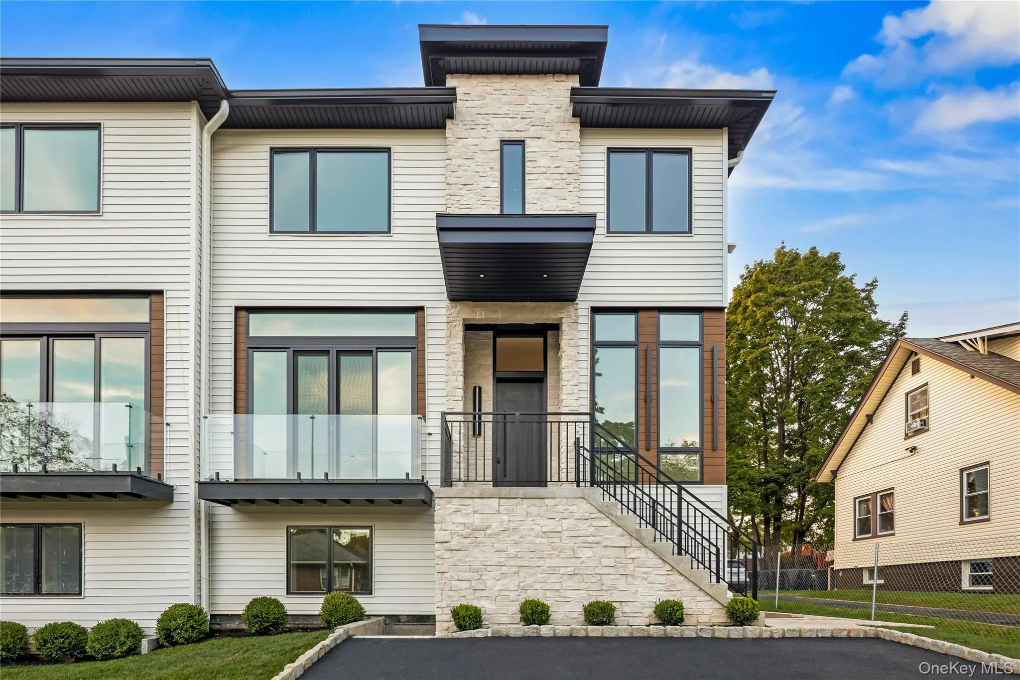 17 Jay Street, Ramapo, NY, 8 Bedrooms Bedrooms, 15 Rooms Rooms,5 BathroomsBathrooms,Residential,For Rent,Jay,0,1062990 17 Jay Street, Ramapo, NY, 8 Bedrooms Bedrooms, 15 Rooms Rooms,5 BathroomsBathrooms,Residential,For Rent,Jay,0,1062990