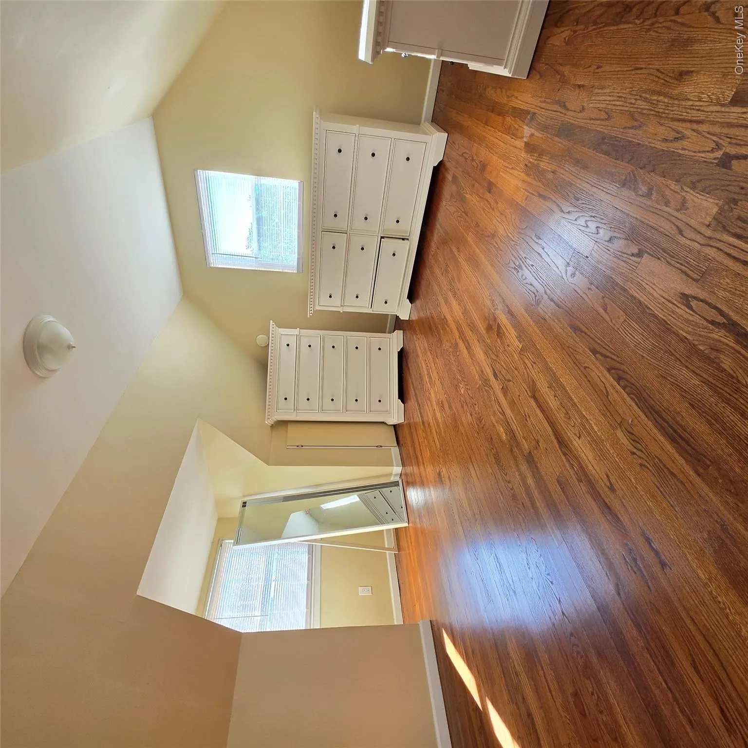 882 Leeds Court, Hempstead, NY, 3 Bedroom Bedrooms, 6 Room Rooms,1 BathroomBathrooms,Residential Lease,For Rent,Leeds,0,1063003 882 Leeds Court, Hempstead, NY, 3 Bedroom Bedrooms, 6 Room Rooms,1 BathroomBathrooms,Residential Lease,For Rent,Leeds,0,1063003