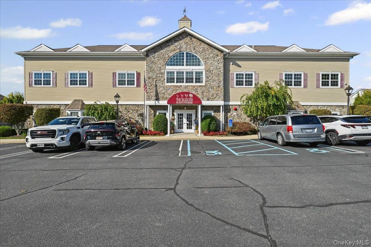 156 Spring Drive, Hempstead, NY, 2 Bedrooms Bedrooms, 5 Rooms Rooms,2 BathroomsBathrooms,Residential,For Rent,Spring,0,1063005 156 Spring Drive, Hempstead, NY, 2 Bedrooms Bedrooms, 5 Rooms Rooms,2 BathroomsBathrooms,Residential,For Rent,Spring,0,1063005