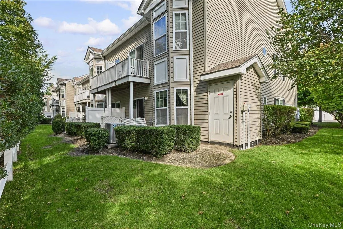 156 Spring Drive, Hempstead, NY, 2 Bedrooms Bedrooms, 5 Rooms Rooms,2 BathroomsBathrooms,Residential,For Rent,Spring,0,1063005 156 Spring Drive, Hempstead, NY, 2 Bedrooms Bedrooms, 5 Rooms Rooms,2 BathroomsBathrooms,Residential,For Rent,Spring,0,1063005