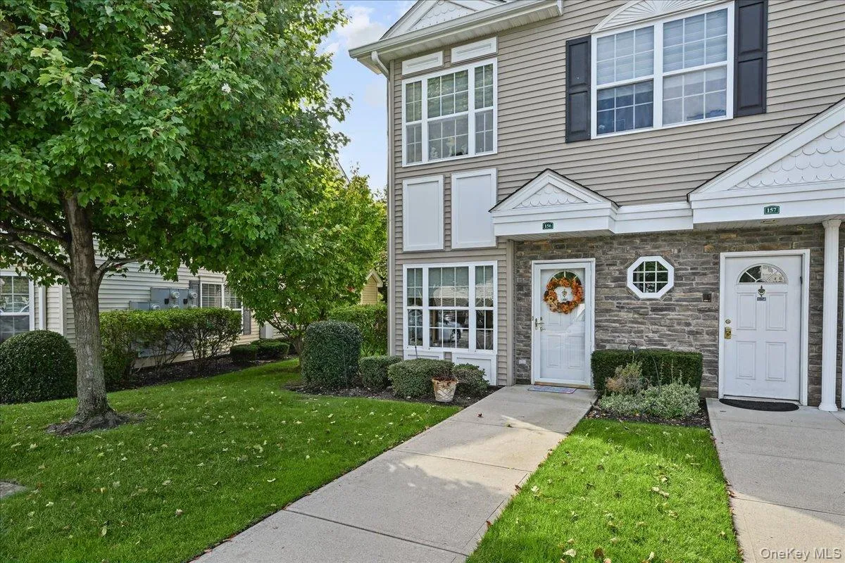 156 Spring Drive, Hempstead, NY, 2 Bedrooms Bedrooms, 5 Rooms Rooms,2 BathroomsBathrooms,Residential,For Rent,Spring,0,1063005 156 Spring Drive, Hempstead, NY, 2 Bedrooms Bedrooms, 5 Rooms Rooms,2 BathroomsBathrooms,Residential,For Rent,Spring,0,1063005