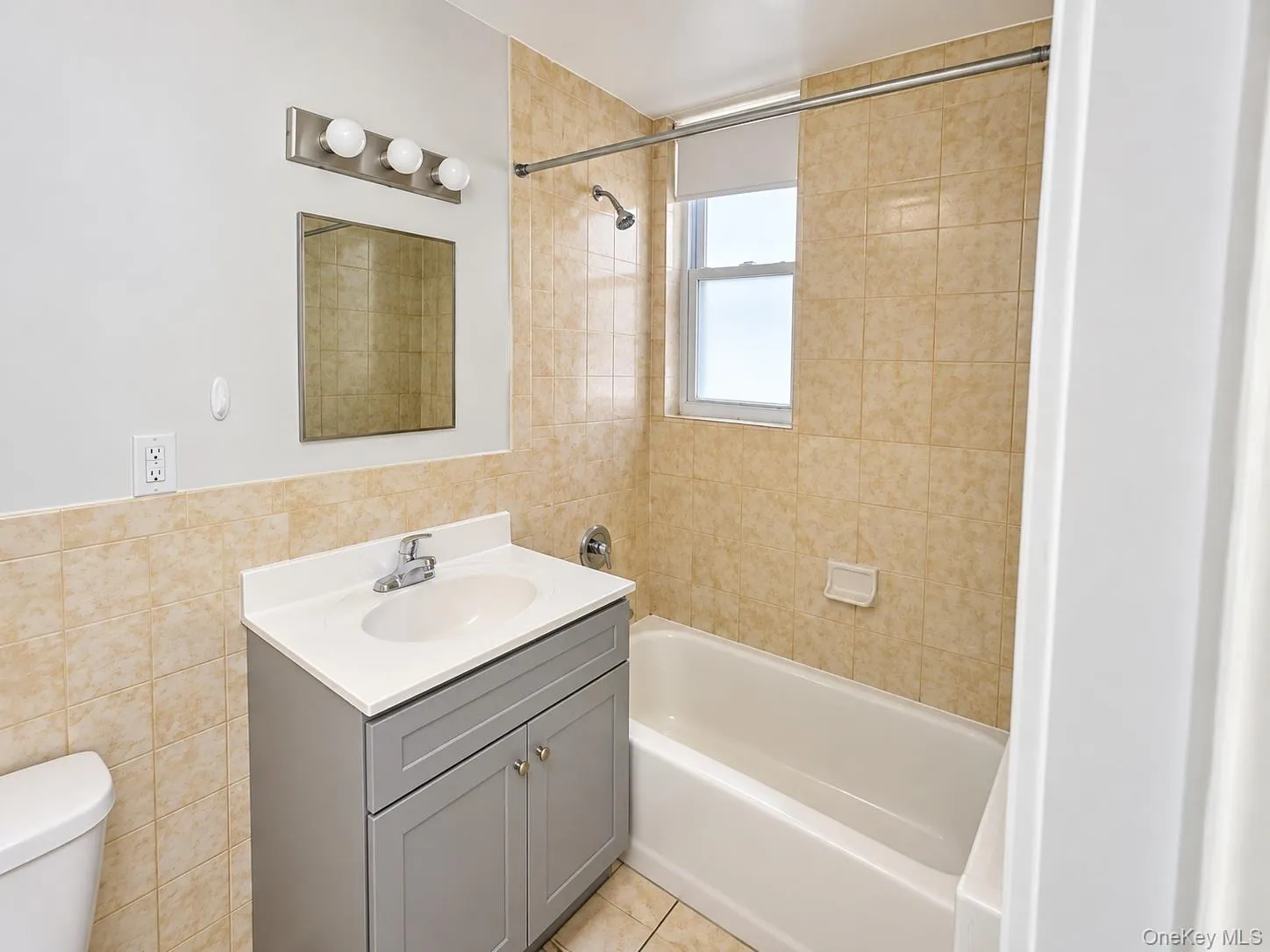 874 Broadway, Hempstead, NY, 1 Bedroom Bedrooms, 3 Room Rooms,1 BathroomBathrooms,Residential Lease,For Rent,Broadway,0,1063010 874 Broadway, Hempstead, NY, 1 Bedroom Bedrooms, 3 Room Rooms,1 BathroomBathrooms,Residential Lease,For Rent,Broadway,0,1063010