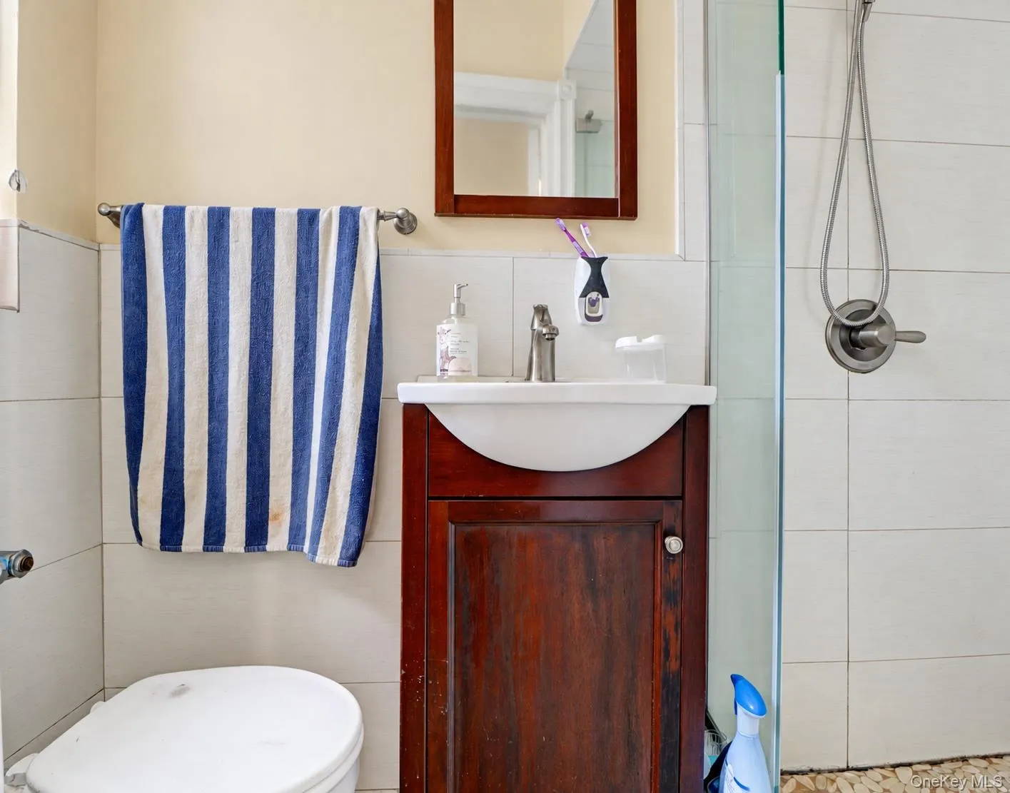 2191 Bolton Street, New York, NY, 2 Bedrooms Bedrooms, 6 Rooms Rooms,2 BathroomsBathrooms,Residential,For Rent,Bolton,0,1063014 2191 Bolton Street, New York, NY, 2 Bedrooms Bedrooms, 6 Rooms Rooms,2 BathroomsBathrooms,Residential,For Rent,Bolton,0,1063014
