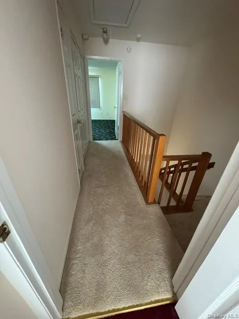 21 Sandy Hill Road, Smithtown, NY, 2 Bedroom Bedrooms, 5 Room Rooms,2 BathroomBathrooms,Residential Lease,For Rent,Sandy Hill Road,0,1063016 21 Sandy Hill Road, Smithtown, NY, 2 Bedroom Bedrooms, 5 Room Rooms,2 BathroomBathrooms,Residential Lease,For Rent,Sandy Hill Road,0,1063016