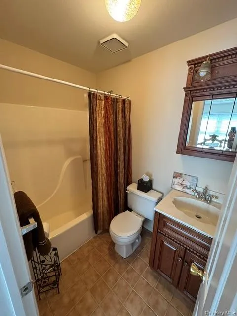 21 Sandy Hill Road, Smithtown, NY, 2 Bedroom Bedrooms, 5 Room Rooms,2 BathroomBathrooms,Residential Lease,For Rent,Sandy Hill Road,0,1063016 21 Sandy Hill Road, Smithtown, NY, 2 Bedroom Bedrooms, 5 Room Rooms,2 BathroomBathrooms,Residential Lease,For Rent,Sandy Hill Road,0,1063016
