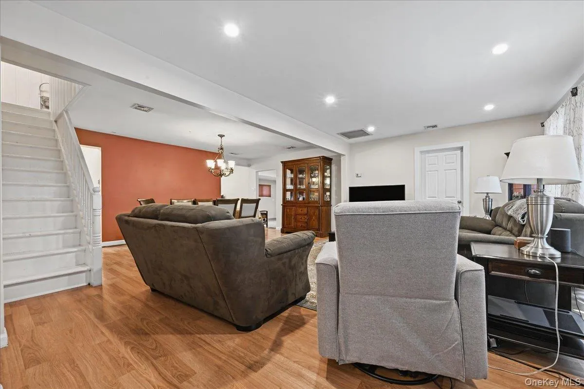152 Choir Lane, Hempstead, NY, 4 Bedrooms Bedrooms, 9 Rooms Rooms,2 BathroomsBathrooms,Residential,For Rent,Choir,0,1063017 152 Choir Lane, Hempstead, NY, 4 Bedrooms Bedrooms, 9 Rooms Rooms,2 BathroomsBathrooms,Residential,For Rent,Choir,0,1063017