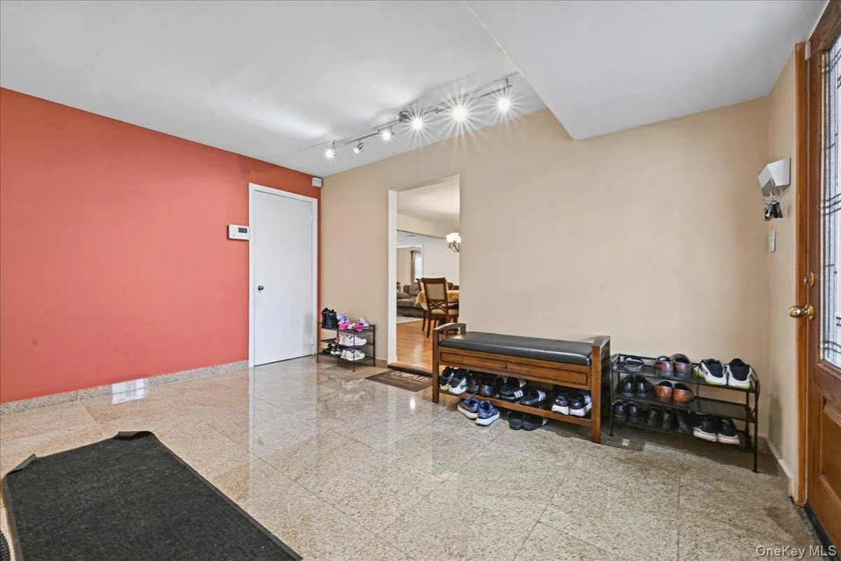 152 Choir Lane, Hempstead, NY, 4 Bedrooms Bedrooms, 9 Rooms Rooms,2 BathroomsBathrooms,Residential,For Rent,Choir,0,1063017 152 Choir Lane, Hempstead, NY, 4 Bedrooms Bedrooms, 9 Rooms Rooms,2 BathroomsBathrooms,Residential,For Rent,Choir,0,1063017