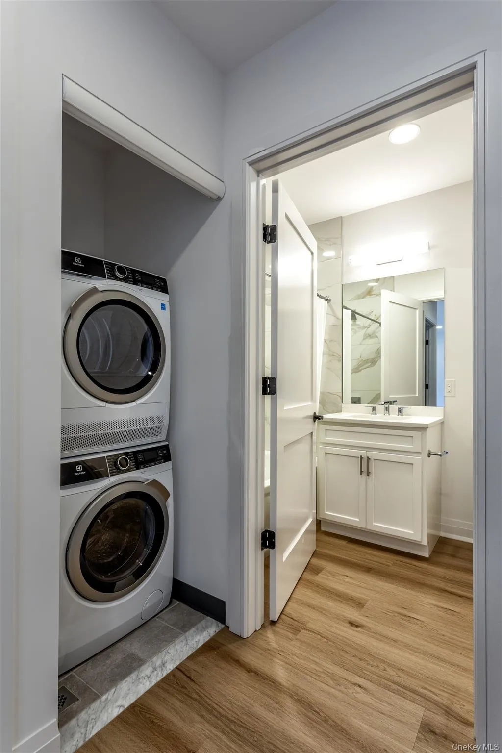 249 Drexel Avenue, North Hempstead, NY, 3 Rooms Rooms,1 BathroomBathrooms,Residential Lease,For Rent,Drexel,0,1063022 249 Drexel Avenue, North Hempstead, NY, 3 Rooms Rooms,1 BathroomBathrooms,Residential Lease,For Rent,Drexel,0,1063022
