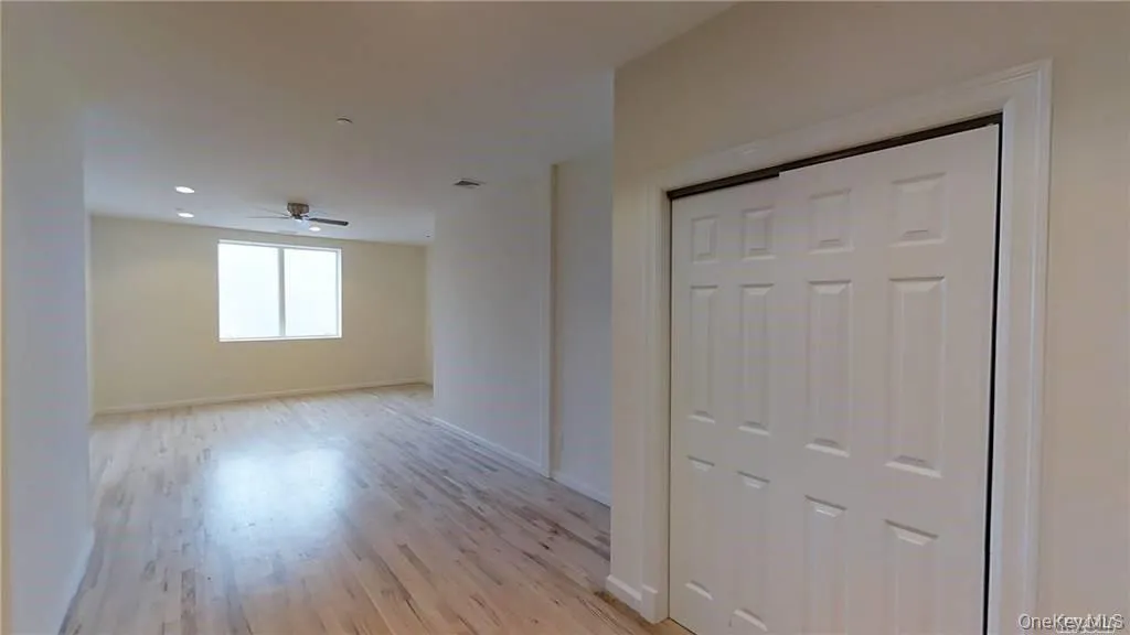 417 New York Avenue, Huntington, NY, 1 Bedroom Bedrooms, 3 Room Rooms,1 BathroomBathrooms,Residential Lease,For Rent,New York,0,1063025 417 New York Avenue, Huntington, NY, 1 Bedroom Bedrooms, 3 Room Rooms,1 BathroomBathrooms,Residential Lease,For Rent,New York,0,1063025