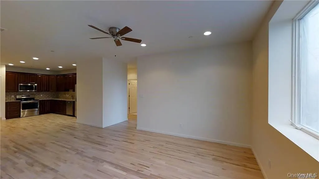 417 New York Avenue, Huntington, NY, 1 Bedroom Bedrooms, 3 Room Rooms,1 BathroomBathrooms,Residential Lease,For Rent,New York,0,1063025 417 New York Avenue, Huntington, NY, 1 Bedroom Bedrooms, 3 Room Rooms,1 BathroomBathrooms,Residential Lease,For Rent,New York,0,1063025