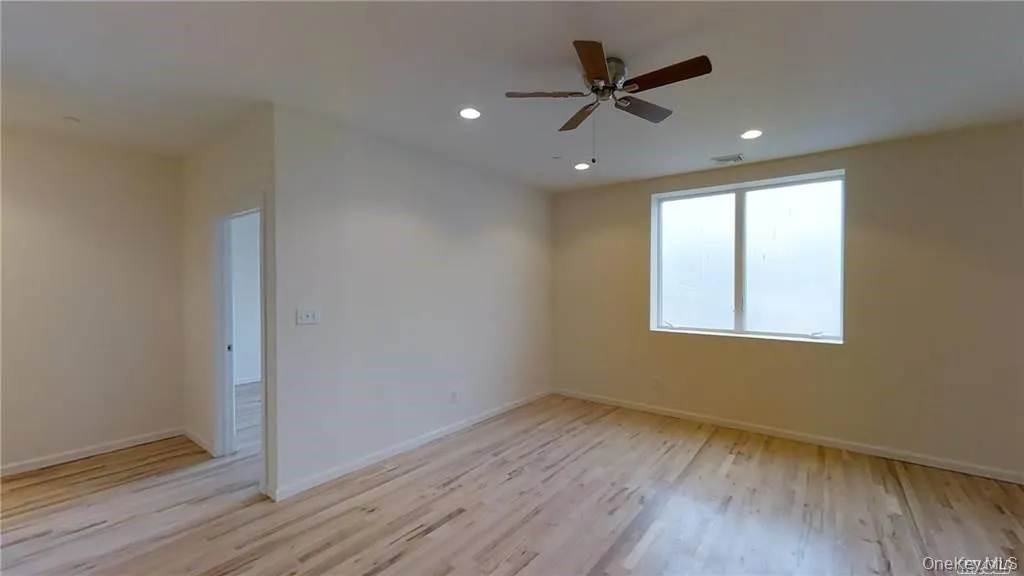 417 New York Avenue, Huntington, NY, 1 Bedroom Bedrooms, 3 Room Rooms,1 BathroomBathrooms,Residential Lease,For Rent,New York,0,1063025 417 New York Avenue, Huntington, NY, 1 Bedroom Bedrooms, 3 Room Rooms,1 BathroomBathrooms,Residential Lease,For Rent,New York,0,1063025