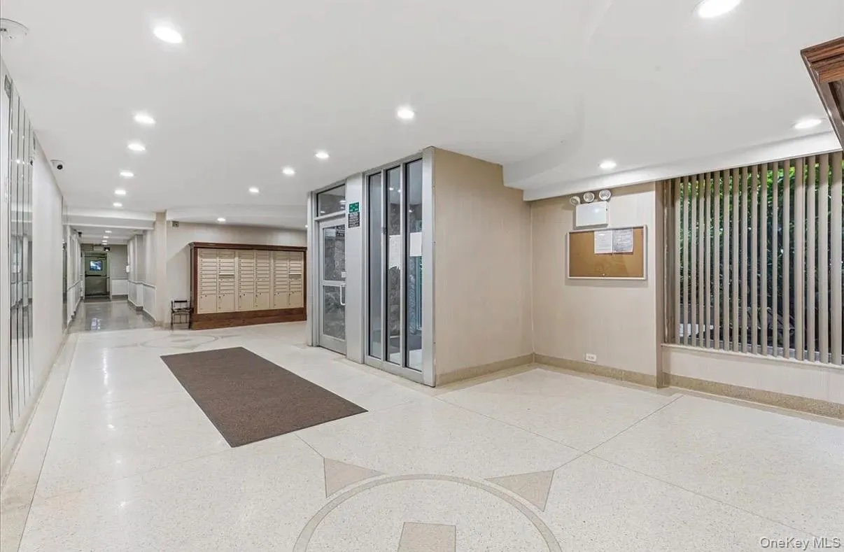62-59 108 108 Street, New York, NY, 2 Bedroom Bedrooms, 4 Room Rooms,1 BathroomBathrooms,Residential Lease,For Rent,108,0,1063039 62-59 108 108 Street, New York, NY, 2 Bedroom Bedrooms, 4 Room Rooms,1 BathroomBathrooms,Residential Lease,For Rent,108,0,1063039