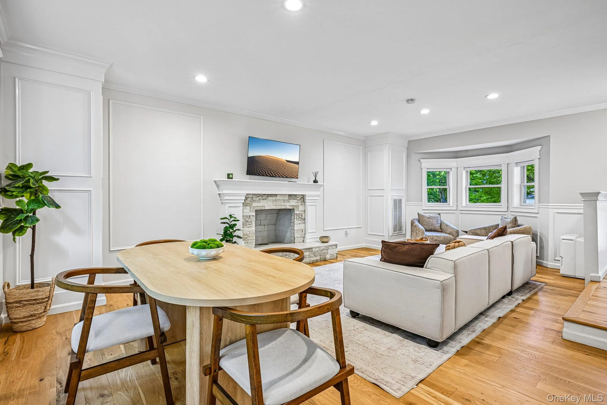 57 Hampton Ct, Southampton, New York 11932