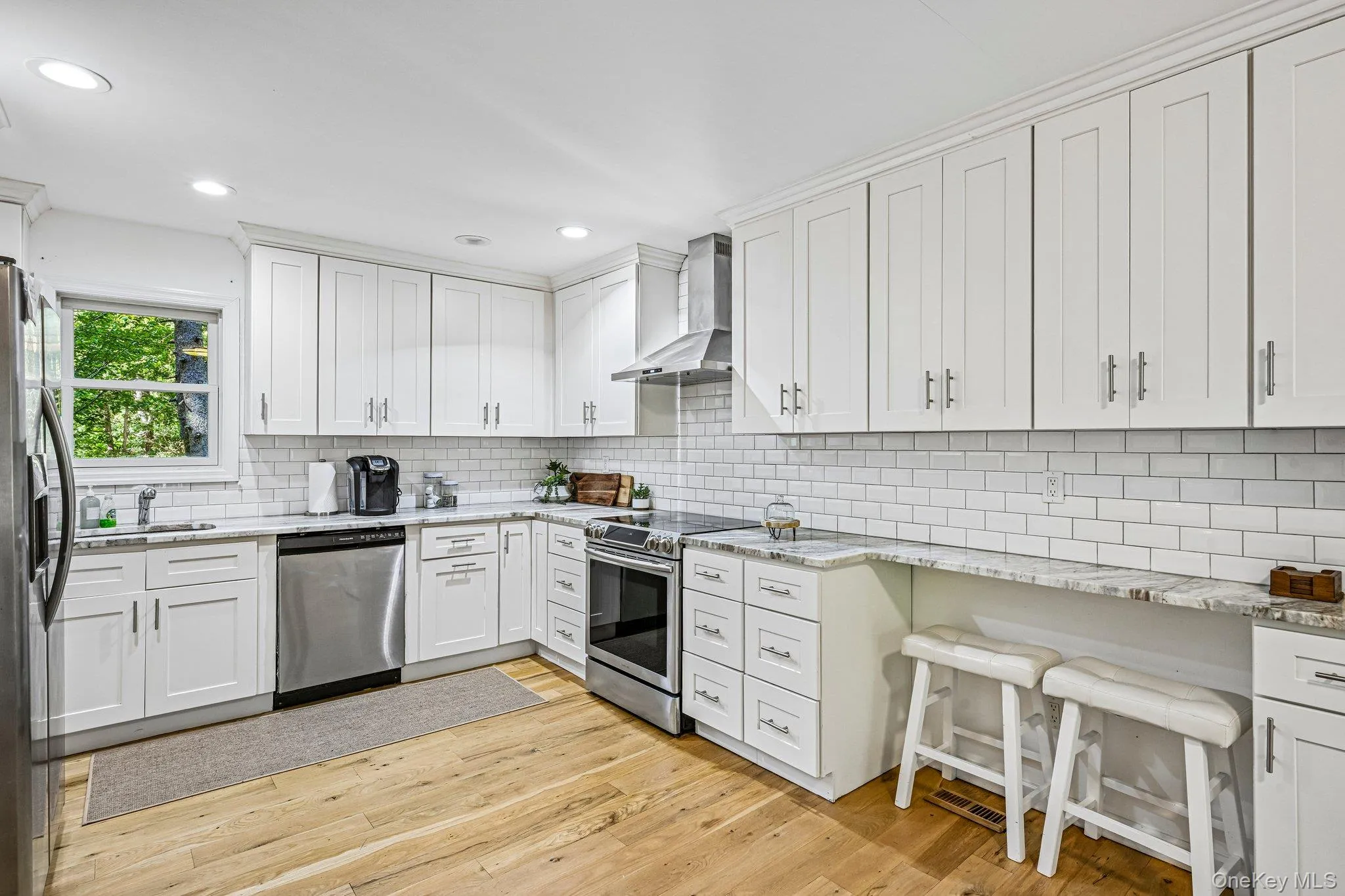 57 Hampton Ct, Southampton, New York 11932