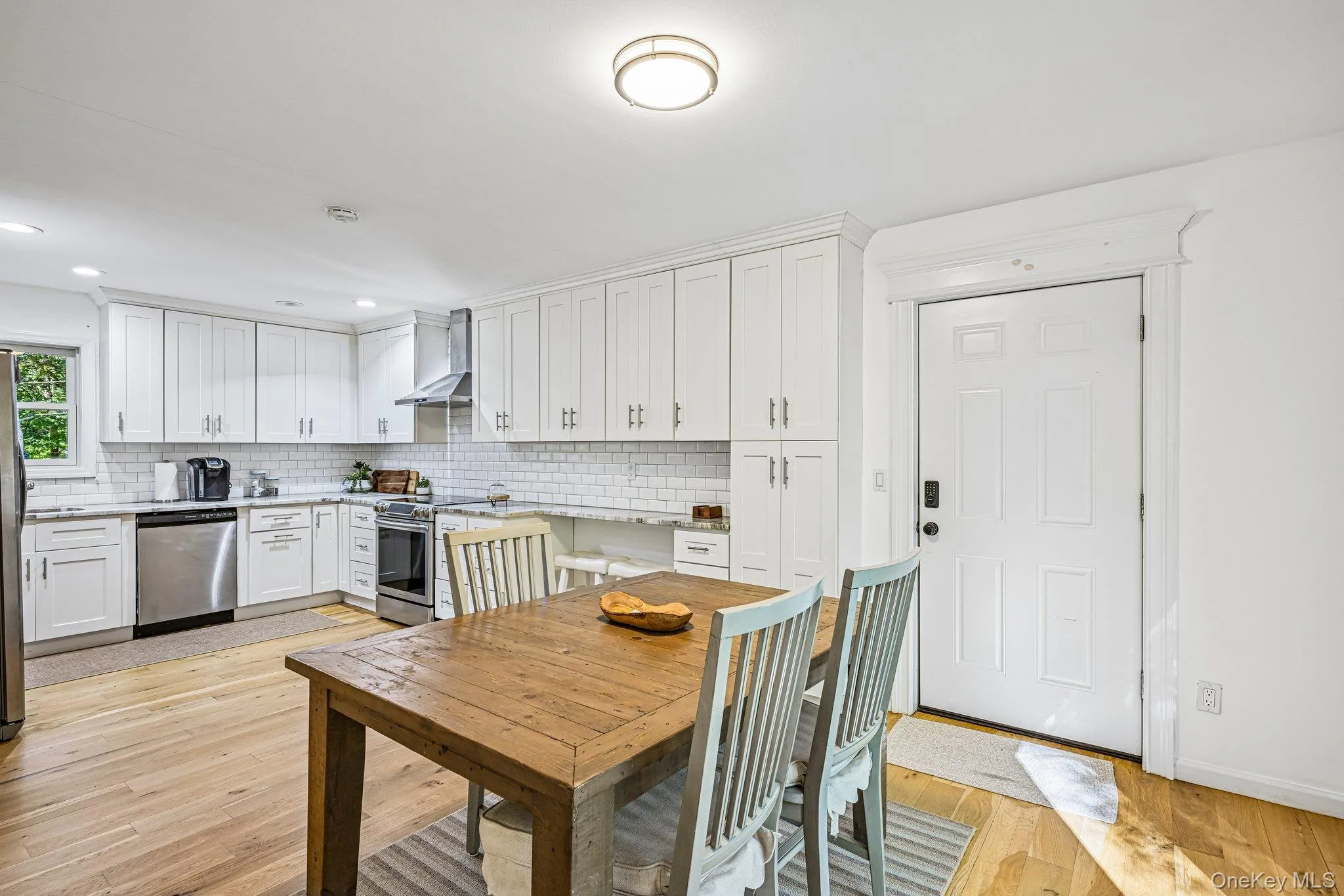 57 Hampton Ct, Southampton, New York 11932