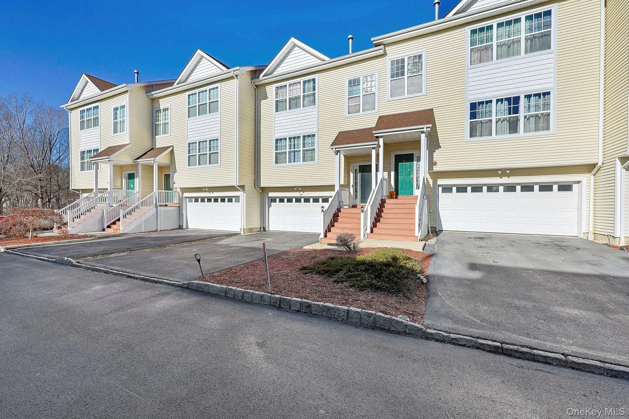 86 Woodlake Drive, Middletown, NY, 3 Bedrooms Bedrooms, 9 Rooms Rooms,2 BathroomsBathrooms,Residential,For Rent,Woodlake,0,1063045 86 Woodlake Drive, Middletown, NY, 3 Bedrooms Bedrooms, 9 Rooms Rooms,2 BathroomsBathrooms,Residential,For Rent,Woodlake,0,1063045