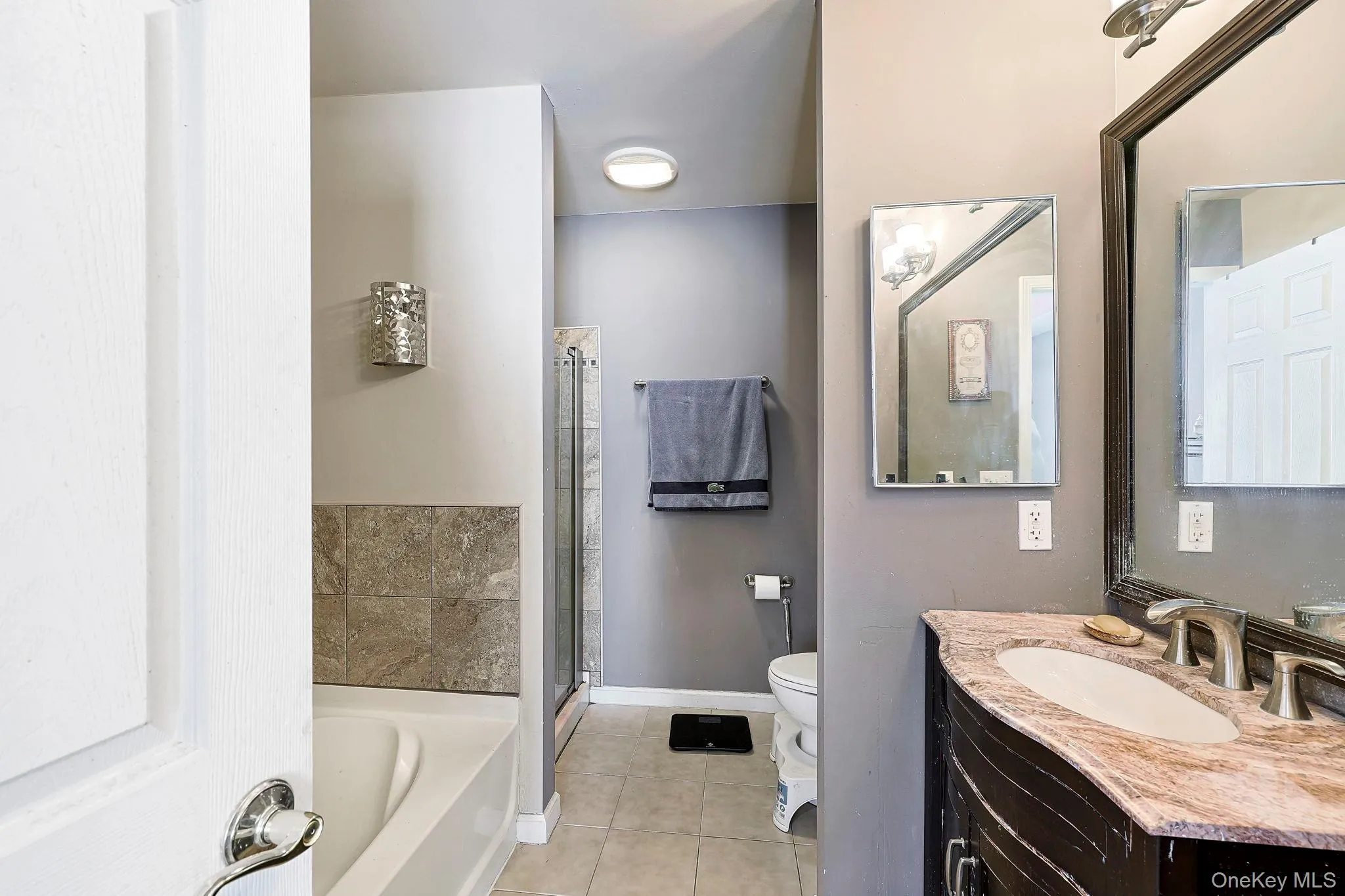 86 Woodlake Drive, Middletown, NY, 3 Bedrooms Bedrooms, 9 Rooms Rooms,2 BathroomsBathrooms,Residential,For Rent,Woodlake,0,1063045 86 Woodlake Drive, Middletown, NY, 3 Bedrooms Bedrooms, 9 Rooms Rooms,2 BathroomsBathrooms,Residential,For Rent,Woodlake,0,1063045