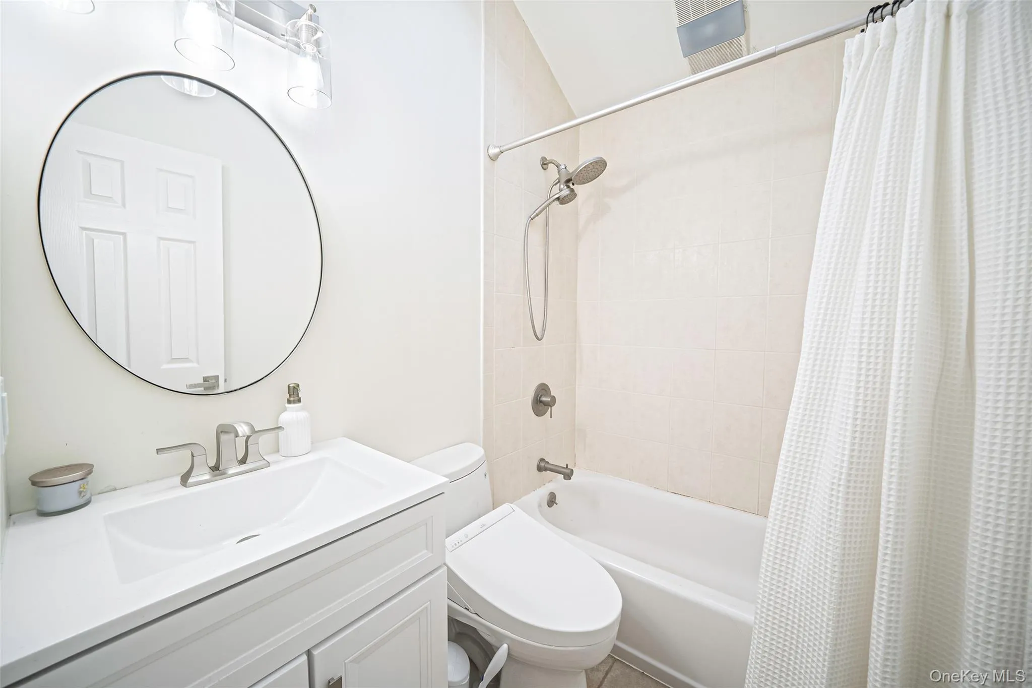 64 Magnolia Avenue, Brookhaven, NY, 1 Bedroom Bedrooms, 4 Room Rooms,1 BathroomBathrooms,Residential Lease,For Rent,Magnolia,0,1063047 64 Magnolia Avenue, Brookhaven, NY, 1 Bedroom Bedrooms, 4 Room Rooms,1 BathroomBathrooms,Residential Lease,For Rent,Magnolia,0,1063047