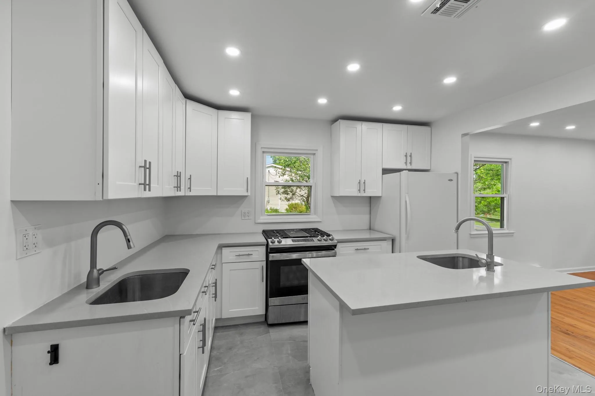 248 Ridge Road, Woodbury, NY, 3 Bedrooms Bedrooms, 6 Rooms Rooms,2 BathroomsBathrooms,Residential Lease,For Rent,Ridge,0,1063053 248 Ridge Road, Woodbury, NY, 3 Bedrooms Bedrooms, 6 Rooms Rooms,2 BathroomsBathrooms,Residential Lease,For Rent,Ridge,0,1063053