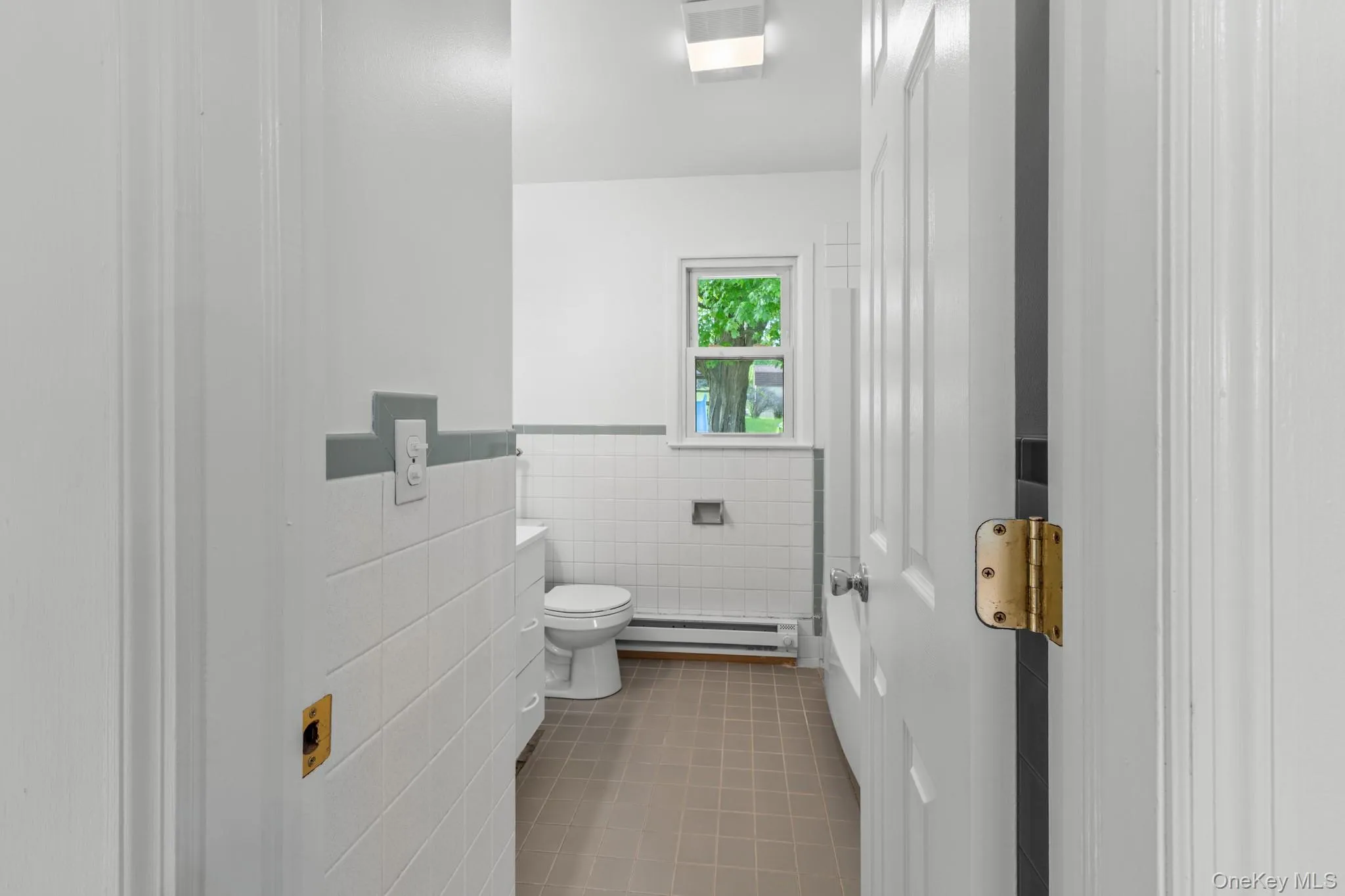 248 Ridge Road, Woodbury, NY, 3 Bedrooms Bedrooms, 6 Rooms Rooms,2 BathroomsBathrooms,Residential Lease,For Rent,Ridge,0,1063053 248 Ridge Road, Woodbury, NY, 3 Bedrooms Bedrooms, 6 Rooms Rooms,2 BathroomsBathrooms,Residential Lease,For Rent,Ridge,0,1063053