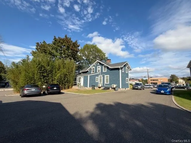 55 Green Street, Huntington, NY, 1 Bedroom Bedrooms, 3 Room Rooms,1 BathroomBathrooms,Residential Lease,For Rent,Green,0,1063063 55 Green Street, Huntington, NY, 1 Bedroom Bedrooms, 3 Room Rooms,1 BathroomBathrooms,Residential Lease,For Rent,Green,0,1063063