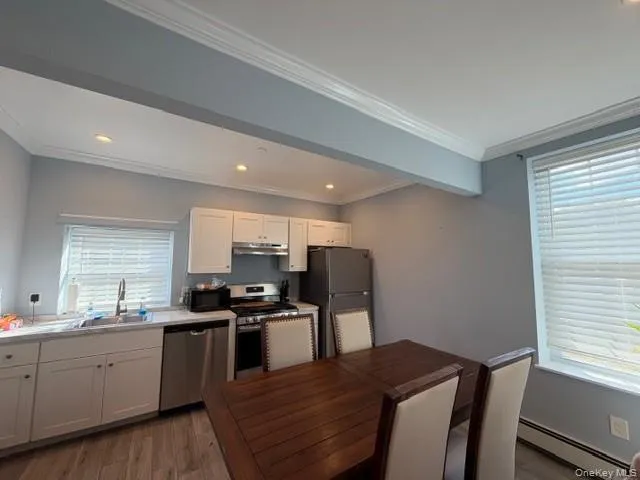 55 Green Street, Huntington, NY, 1 Bedroom Bedrooms, 3 Room Rooms,1 BathroomBathrooms,Residential Lease,For Rent,Green,0,1063063 55 Green Street, Huntington, NY, 1 Bedroom Bedrooms, 3 Room Rooms,1 BathroomBathrooms,Residential Lease,For Rent,Green,0,1063063