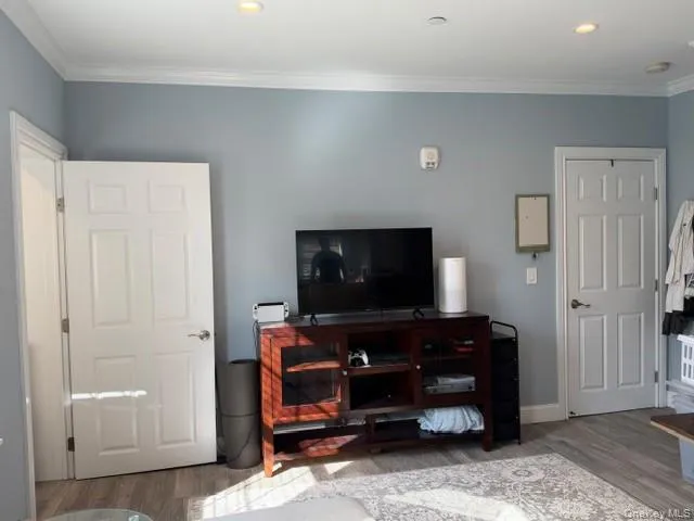 55 Green Street, Huntington, NY, 1 Bedroom Bedrooms, 3 Room Rooms,1 BathroomBathrooms,Residential Lease,For Rent,Green,0,1063063 55 Green Street, Huntington, NY, 1 Bedroom Bedrooms, 3 Room Rooms,1 BathroomBathrooms,Residential Lease,For Rent,Green,0,1063063