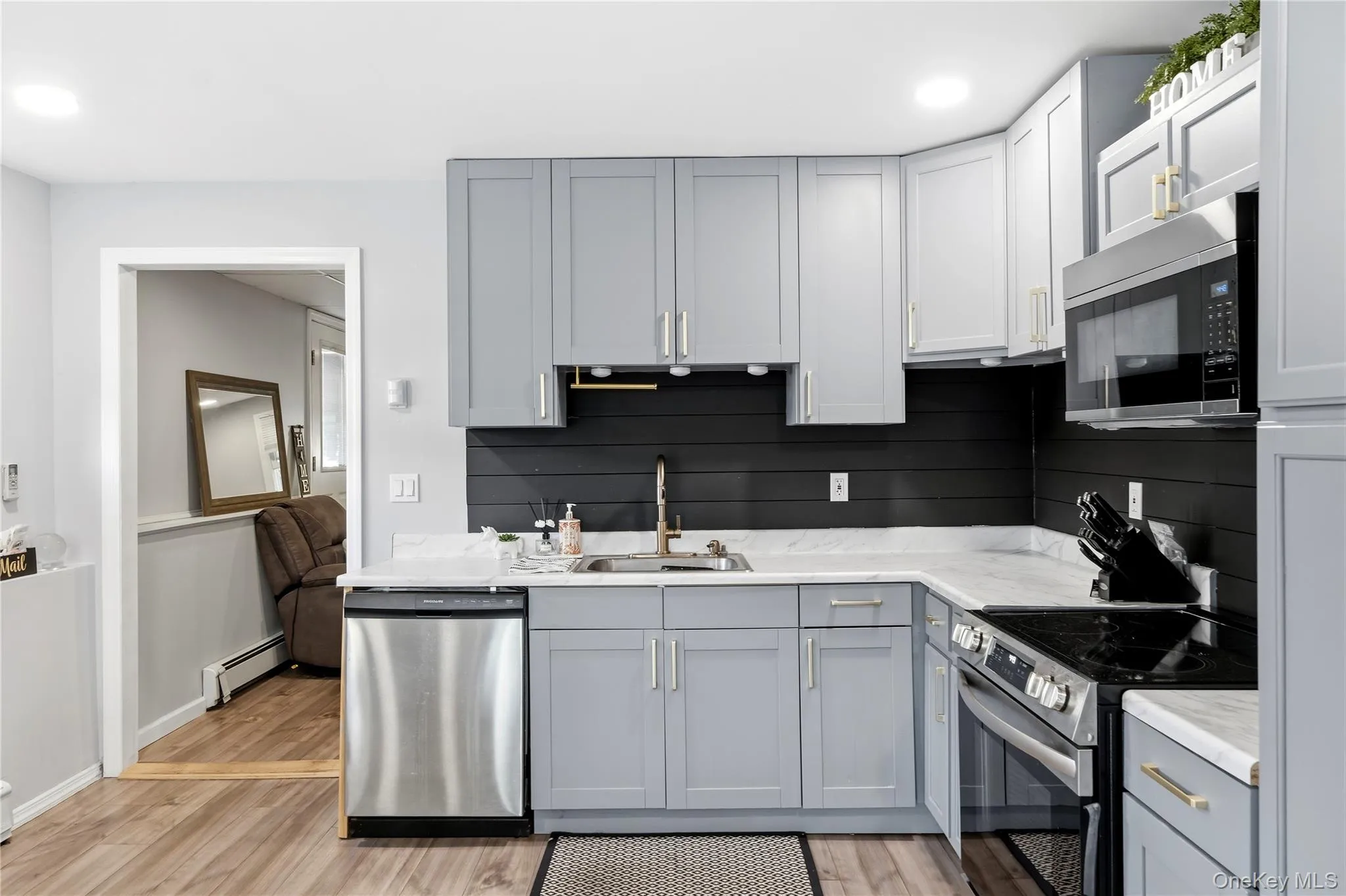 1362 Hummel Avenue, Islip, NY, 4 Bedrooms Bedrooms, 13 Rooms Rooms,3 BathroomsBathrooms,Residential,For Rent,Hummel,0,1063072 1362 Hummel Avenue, Islip, NY, 4 Bedrooms Bedrooms, 13 Rooms Rooms,3 BathroomsBathrooms,Residential,For Rent,Hummel,0,1063072