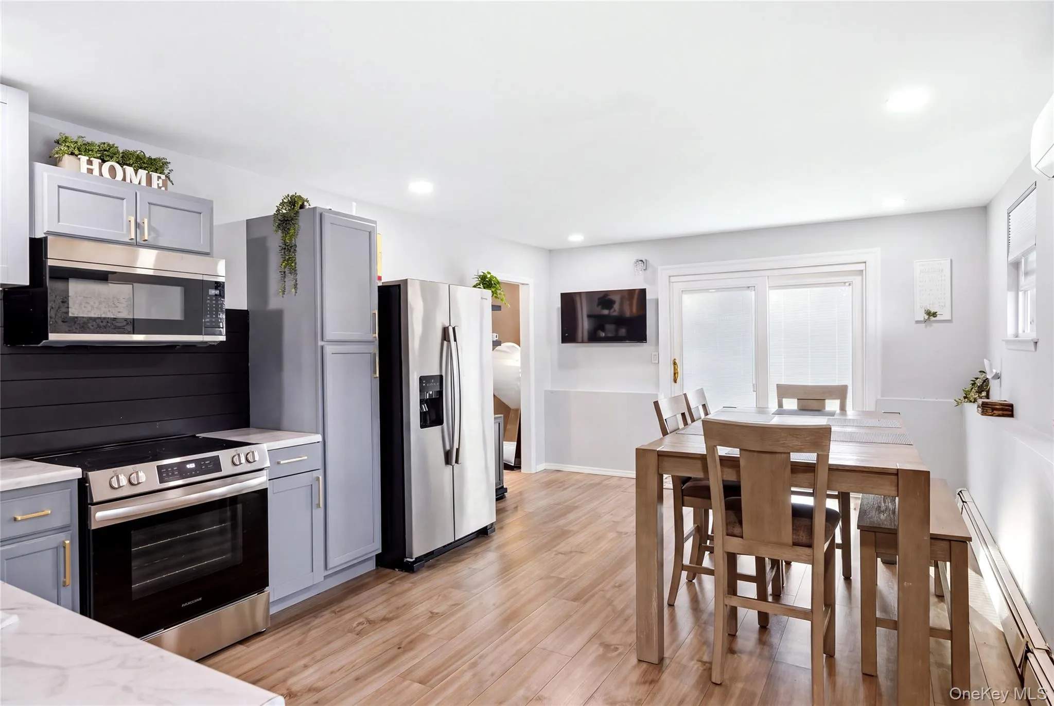1362 Hummel Avenue, Islip, NY, 4 Bedrooms Bedrooms, 13 Rooms Rooms,3 BathroomsBathrooms,Residential,For Rent,Hummel,0,1063072 1362 Hummel Avenue, Islip, NY, 4 Bedrooms Bedrooms, 13 Rooms Rooms,3 BathroomsBathrooms,Residential,For Rent,Hummel,0,1063072