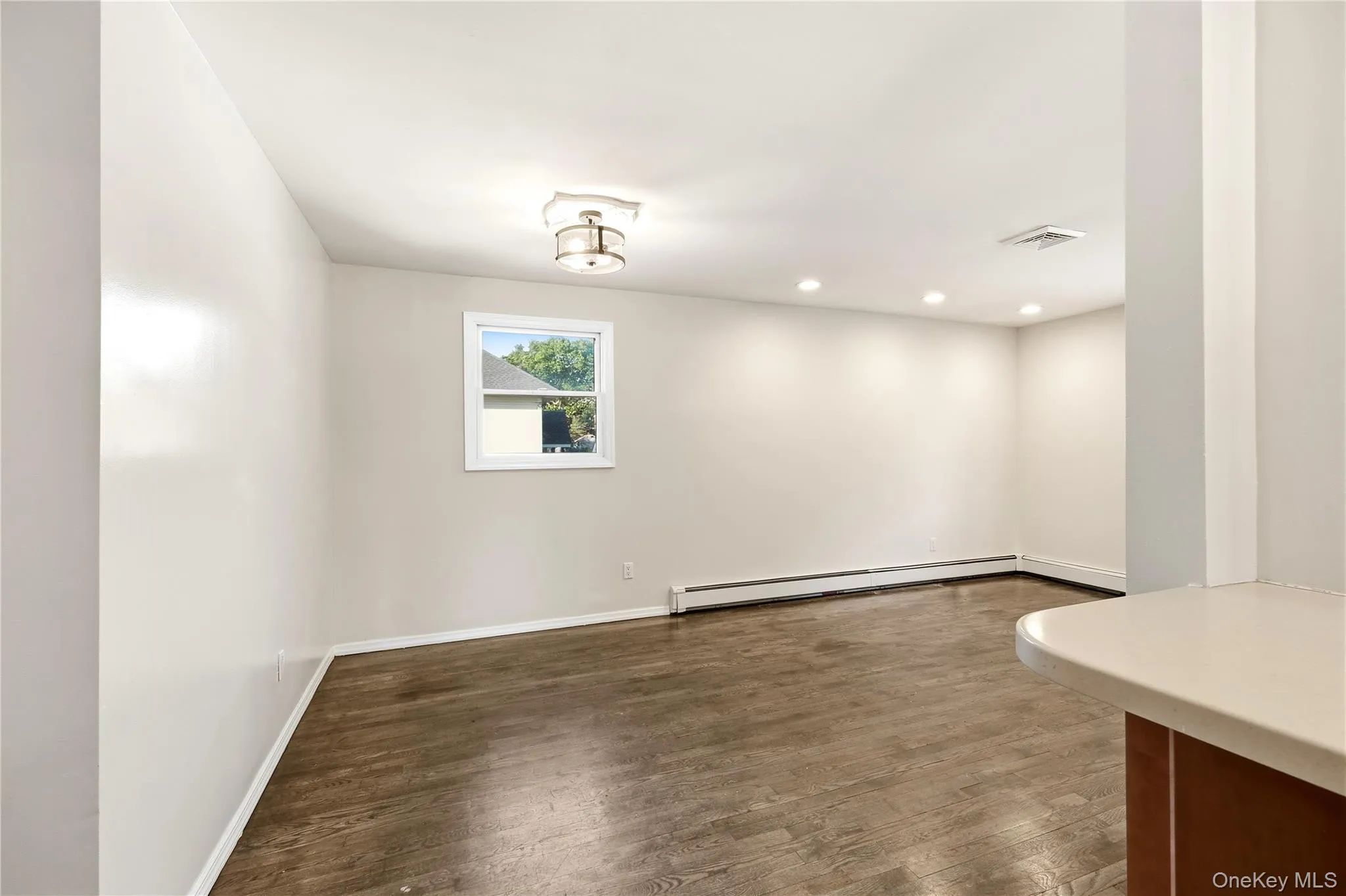 1362 Hummel Avenue, Islip, NY, 4 Bedrooms Bedrooms, 13 Rooms Rooms,3 BathroomsBathrooms,Residential,For Rent,Hummel,0,1063072 1362 Hummel Avenue, Islip, NY, 4 Bedrooms Bedrooms, 13 Rooms Rooms,3 BathroomsBathrooms,Residential,For Rent,Hummel,0,1063072