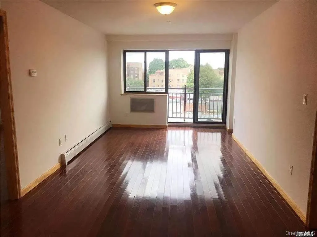 37-49 81st Street, New York, NY, 2 Bedrooms Bedrooms, 6 Rooms Rooms,2 BathroomsBathrooms,Residential Lease,For Rent,81st,0,1063073 37-49 81st Street, New York, NY, 2 Bedrooms Bedrooms, 6 Rooms Rooms,2 BathroomsBathrooms,Residential Lease,For Rent,81st,0,1063073