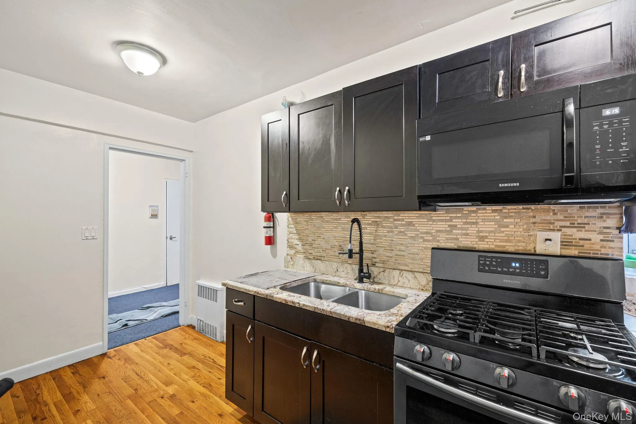 2105 Wallace Avenue, New York, NY, 1 Bedroom Bedrooms, 3 Rooms Rooms,1 BathroomBathrooms,Residential,For Rent,Wallace,0,1063075 2105 Wallace Avenue, New York, NY, 1 Bedroom Bedrooms, 3 Rooms Rooms,1 BathroomBathrooms,Residential,For Rent,Wallace,0,1063075