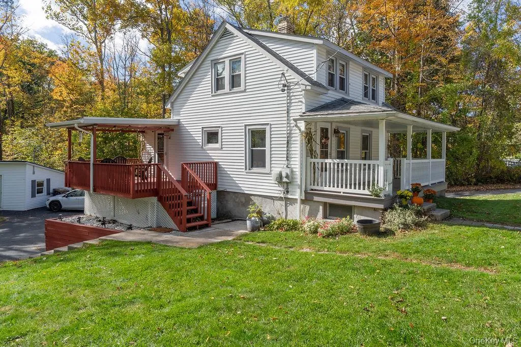 413 Gardnertown Road, Newburgh (town), NY, 2 Bedrooms Bedrooms, 8 Rooms Rooms,1 BathroomBathrooms,Residential,For Rent,Gardnertown,0,1063083 413 Gardnertown Road, Newburgh (town), NY, 2 Bedrooms Bedrooms, 8 Rooms Rooms,1 BathroomBathrooms,Residential,For Rent,Gardnertown,0,1063083