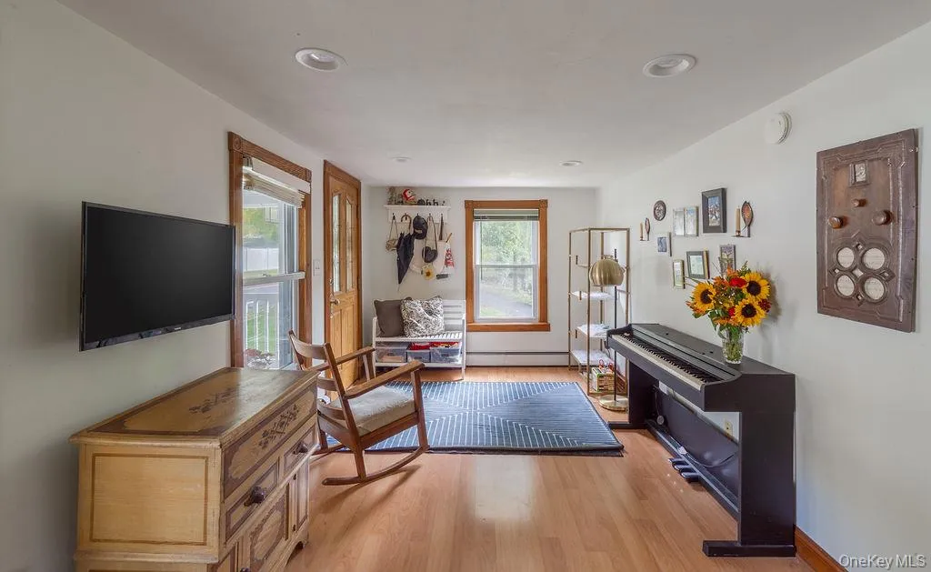 413 Gardnertown Road, Newburgh (town), NY, 2 Bedrooms Bedrooms, 8 Rooms Rooms,1 BathroomBathrooms,Residential,For Rent,Gardnertown,0,1063083 413 Gardnertown Road, Newburgh (town), NY, 2 Bedrooms Bedrooms, 8 Rooms Rooms,1 BathroomBathrooms,Residential,For Rent,Gardnertown,0,1063083