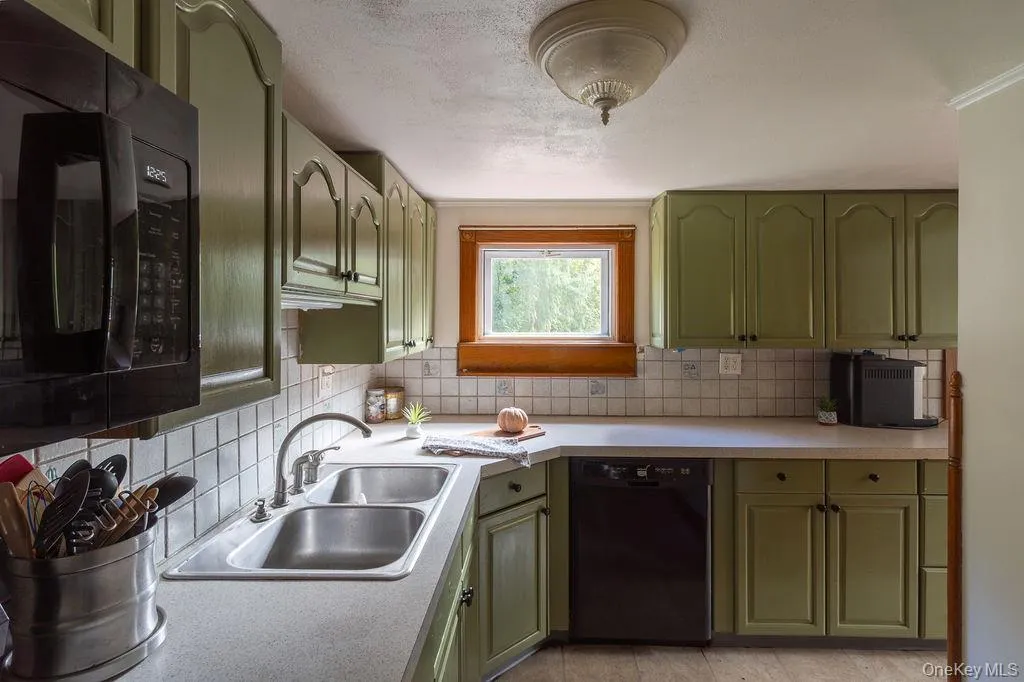 413 Gardnertown Road, Newburgh (town), NY, 2 Bedrooms Bedrooms, 8 Rooms Rooms,1 BathroomBathrooms,Residential,For Rent,Gardnertown,0,1063083 413 Gardnertown Road, Newburgh (town), NY, 2 Bedrooms Bedrooms, 8 Rooms Rooms,1 BathroomBathrooms,Residential,For Rent,Gardnertown,0,1063083